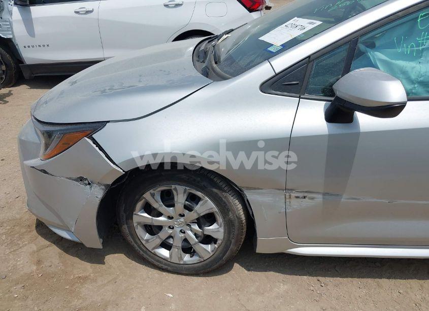 Photo 6 of 2025 Toyota Corolla LE (VIN 5YFB4MDEXSP250476)