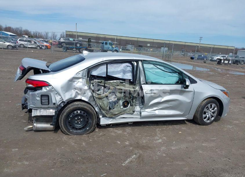 Photo 12 of 2025 Toyota Corolla LE (VIN 5YFB4MDEXSP270663)