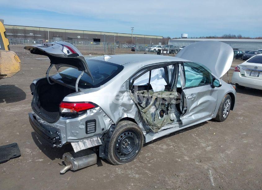 Photo 6 of 2025 Toyota Corolla LE (VIN 5YFB4MDEXSP270663)