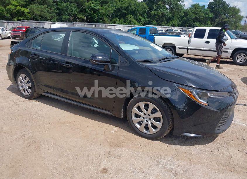 2025 Toyota Corolla LE (VIN 5YFB4MDEXSP311387) main photo