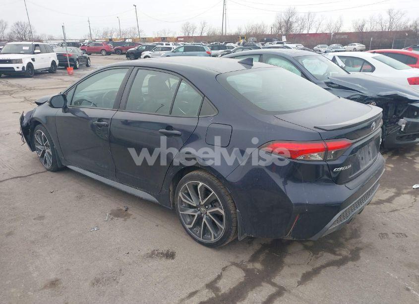Photo 3 of 2020 Toyota Corolla XSE (VIN 5YFB4RBE2LP026135)