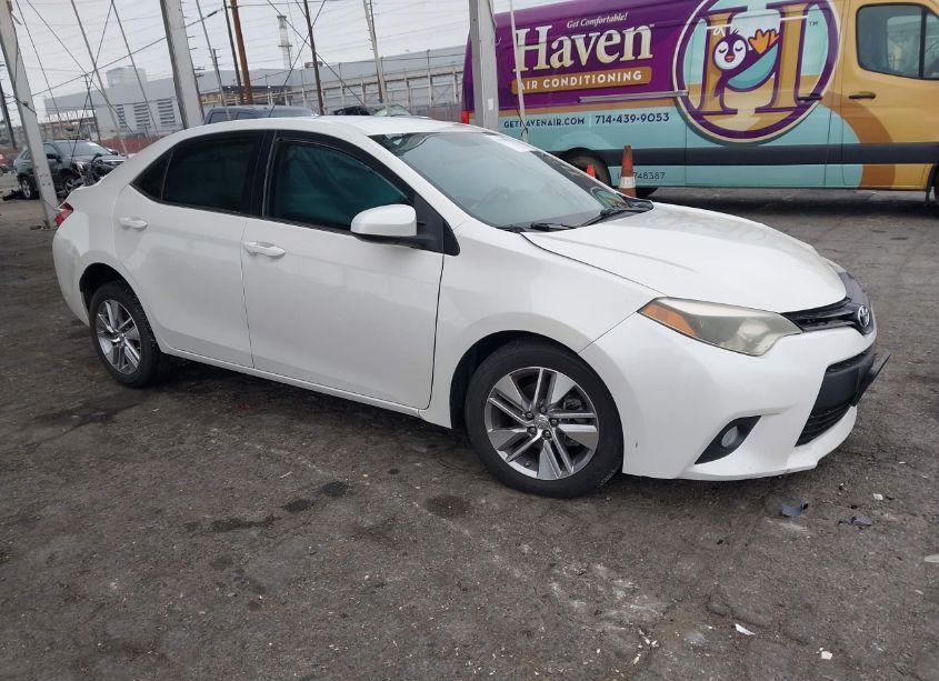 2014 Toyota Corolla (VIN 5YFBPRHE3EP104391) main photo