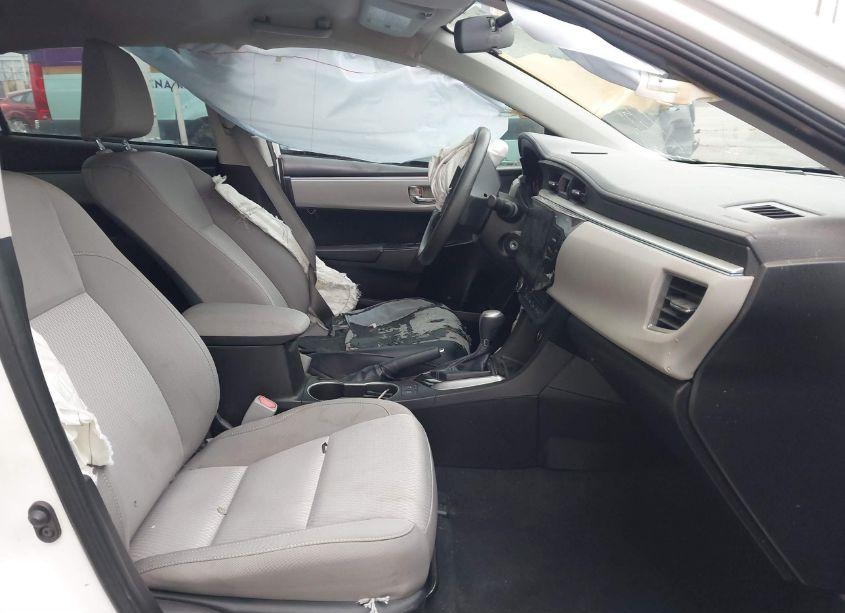 Photo 5 of 2014 Toyota Corolla (VIN 5YFBPRHE3EP104391)