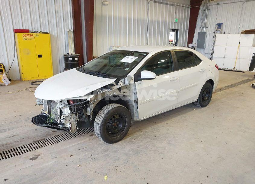 Photo 2 of 2015 Toyota Corolla LE ECO (VIN 5YFBPRHE5FP359559)