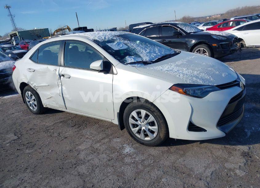 2017 Toyota Corolla LE ECO (VIN 5YFBPRHE6HP702222) main photo