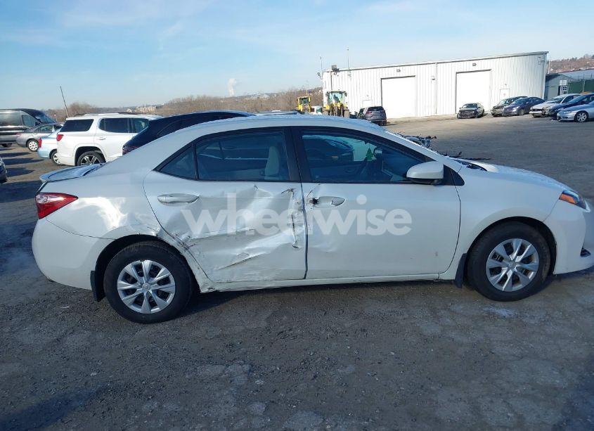 Photo 13 of 2017 Toyota Corolla LE ECO (VIN 5YFBPRHE6HP702222)