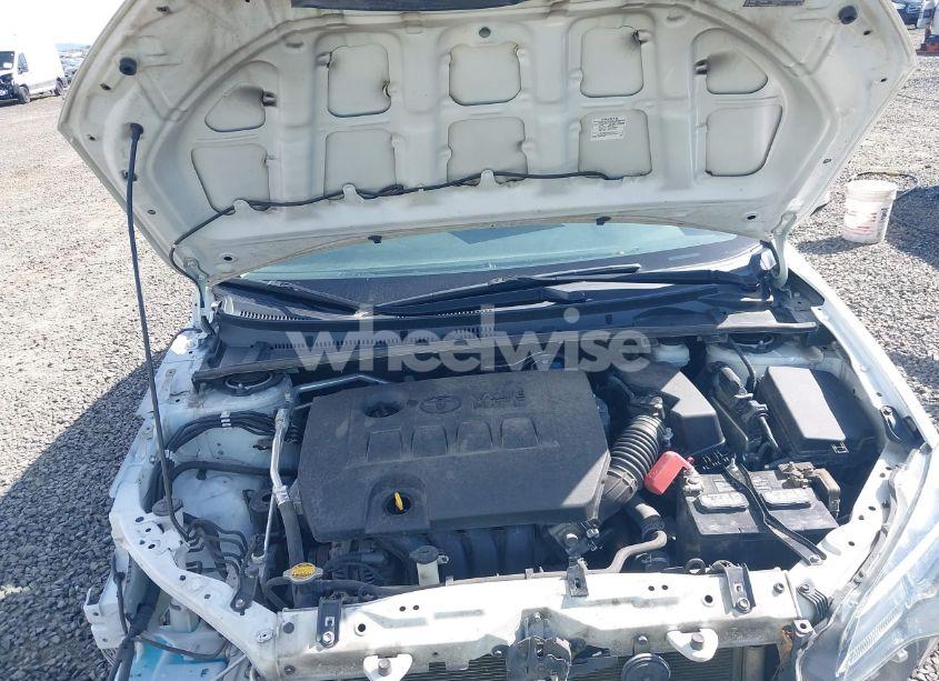 Photo 10 of 2017 Toyota Corolla LE ECO (VIN 5YFBPRHEXHP675347)