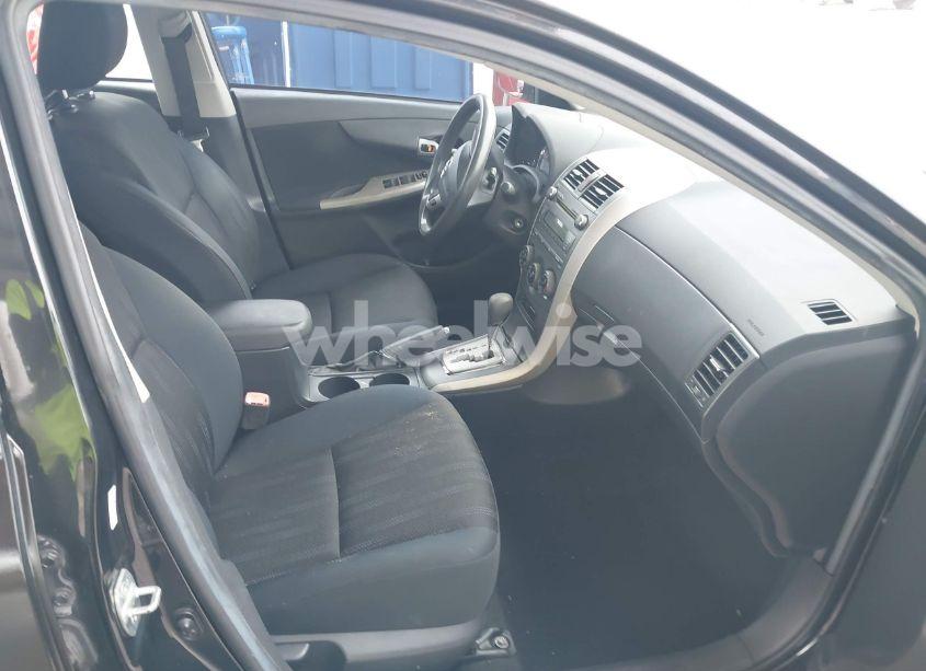 Photo 5 of 2011 Toyota Corolla S (VIN 5YFBU4EE0BP002610)