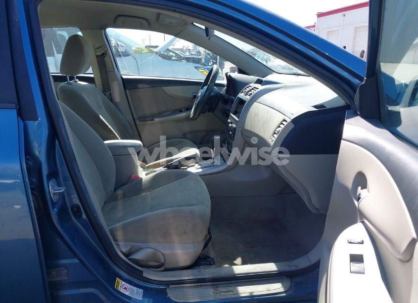 Photo 5 of 2012 Toyota Corolla LE (VIN 5YFBU4EE0CP015665)