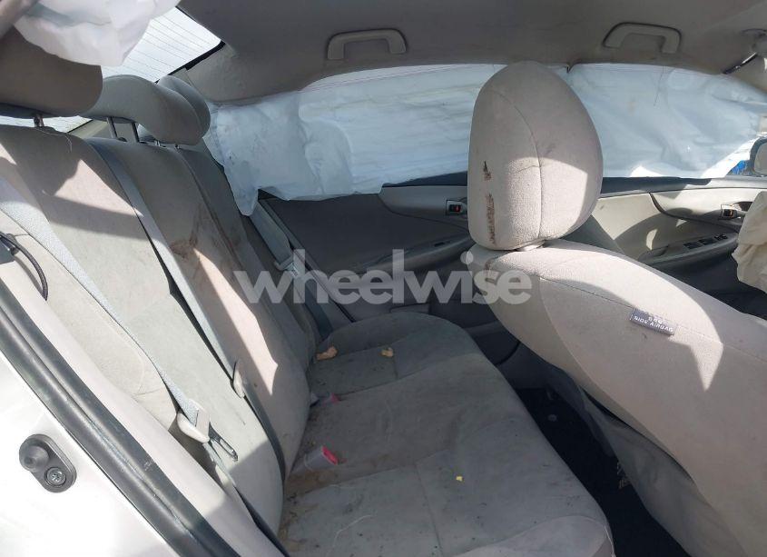 Photo 8 of 2012 Toyota Corolla LE (VIN 5YFBU4EE0CP047015)