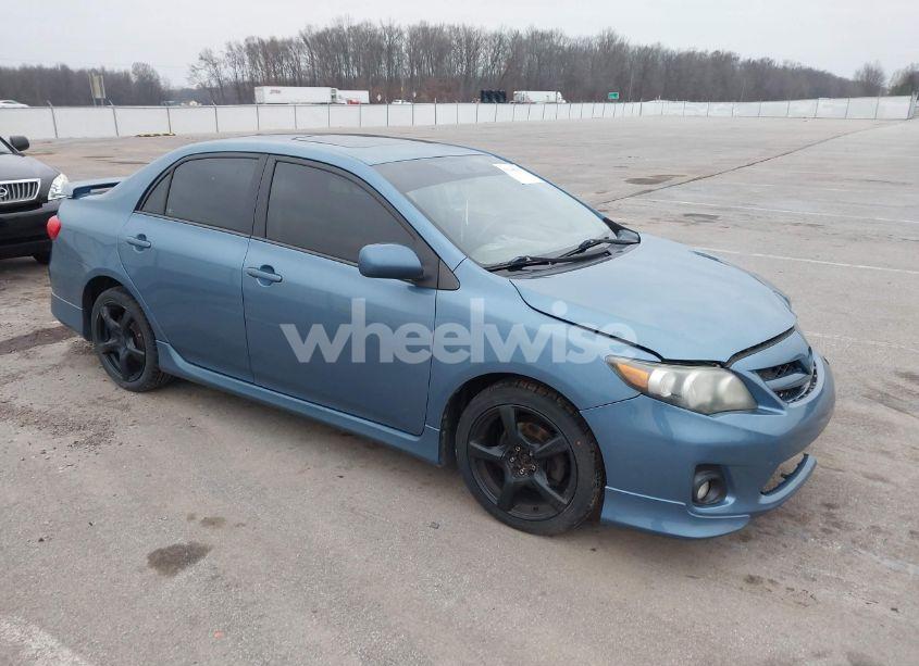 2013 Toyota Corolla S (VIN 5YFBU4EE0DP085216) main photo