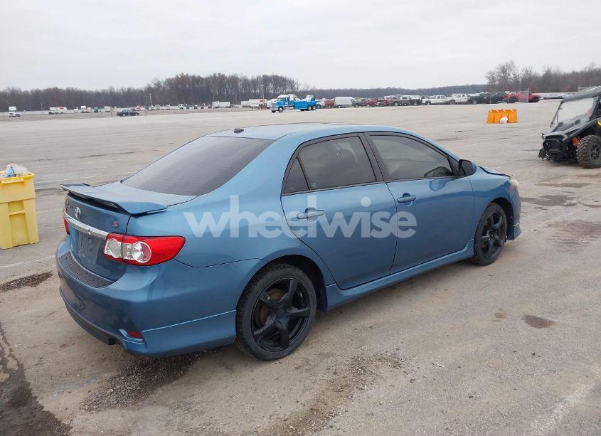 Photo 4 of 2013 Toyota Corolla S (VIN 5YFBU4EE0DP085216)