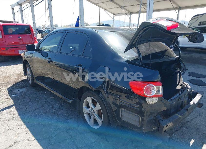 Photo 3 of 2013 Toyota Corolla S (VIN 5YFBU4EE0DP100622)