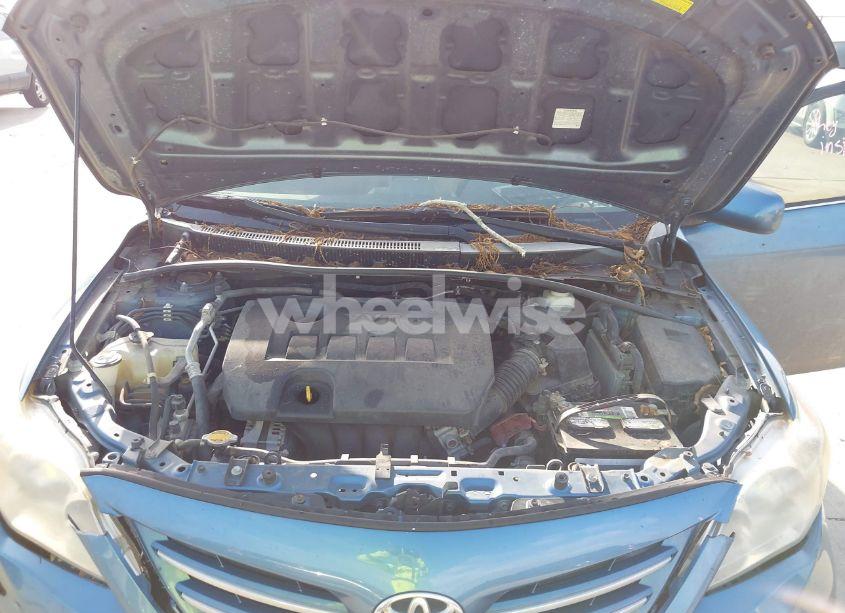 Photo 10 of 2013 Toyota Corolla LE (VIN 5YFBU4EE0DP109403)