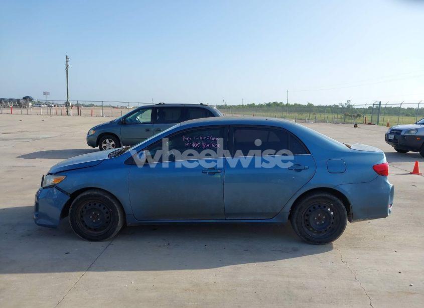 Photo 14 of 2013 Toyota Corolla LE (VIN 5YFBU4EE0DP109403)
