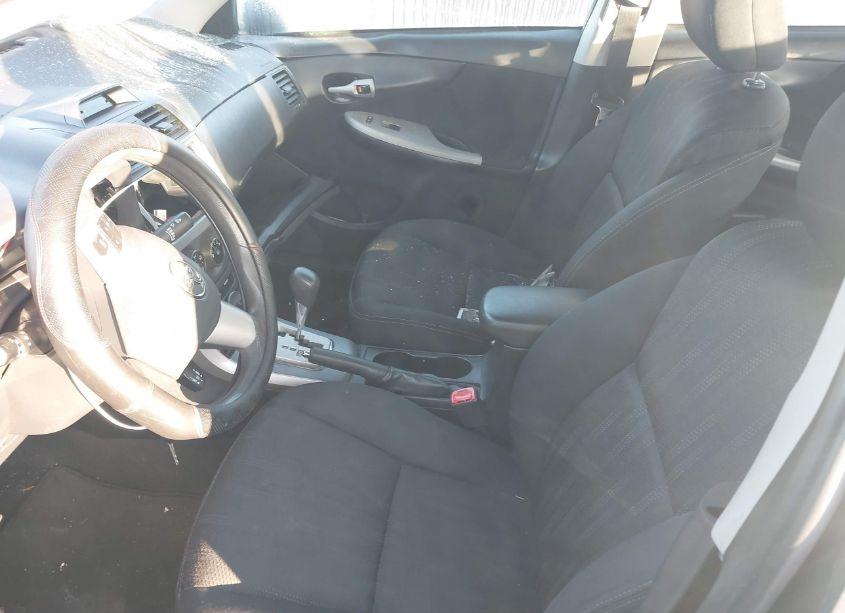 Photo 5 of 2013 Toyota Corolla S (VIN 5YFBU4EE0DP124306)