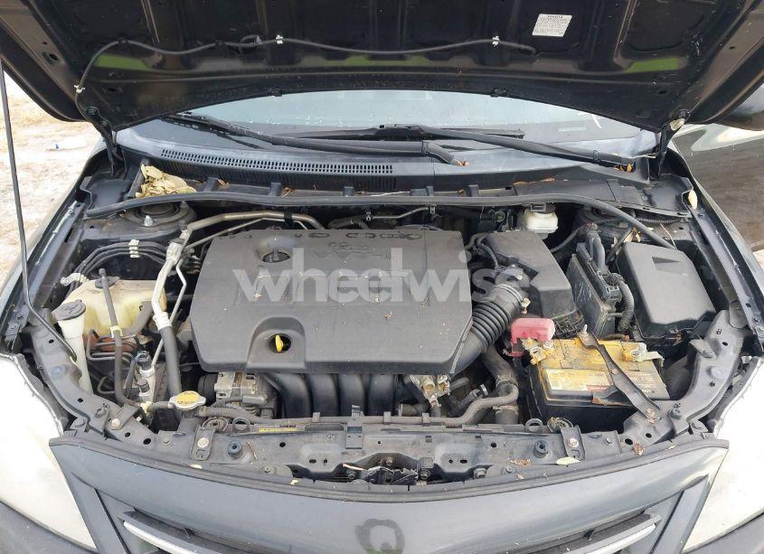 Photo 10 of 2013 Toyota Corolla LE (VIN 5YFBU4EE0DP153756)