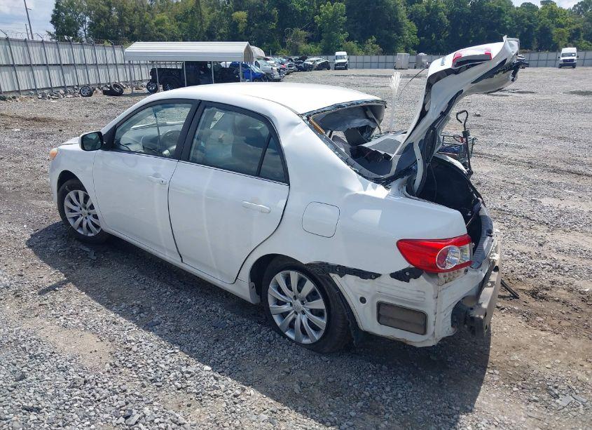 Photo 3 of 2013 Toyota Corolla LE (VIN 5YFBU4EE0DP158066)