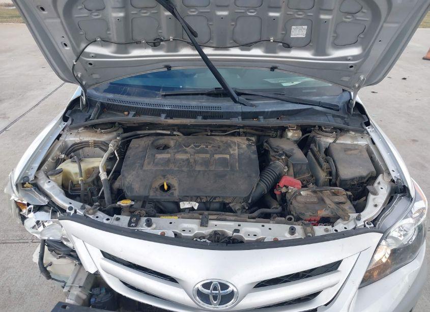 Photo 10 of 2013 Toyota Corolla S (VIN 5YFBU4EE0DP165101)