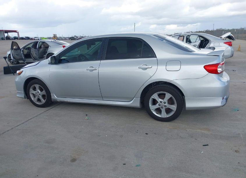 Photo 14 of 2013 Toyota Corolla S (VIN 5YFBU4EE0DP165101)