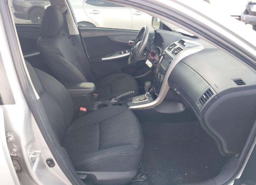 Photo 5 of 2013 Toyota Corolla S (VIN 5YFBU4EE0DP165101)