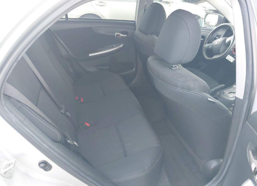 Photo 8 of 2013 Toyota Corolla S (VIN 5YFBU4EE0DP165101)