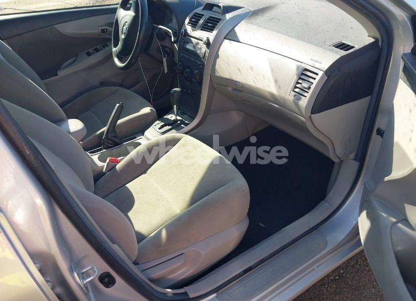 Photo 5 of 2013 Toyota Corolla L (VIN 5YFBU4EE0DP166510)