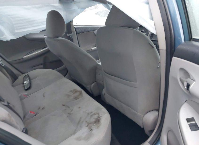 Photo 8 of 2013 Toyota Corolla LE (VIN 5YFBU4EE0DP176583)