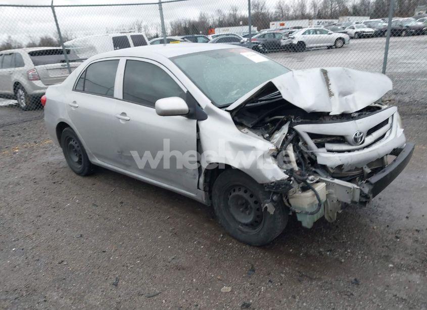 2013 Toyota Corolla L (VIN 5YFBU4EE0DP194131) main photo