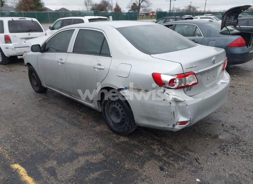 Photo 3 of 2013 Toyota Corolla L (VIN 5YFBU4EE0DP194131)