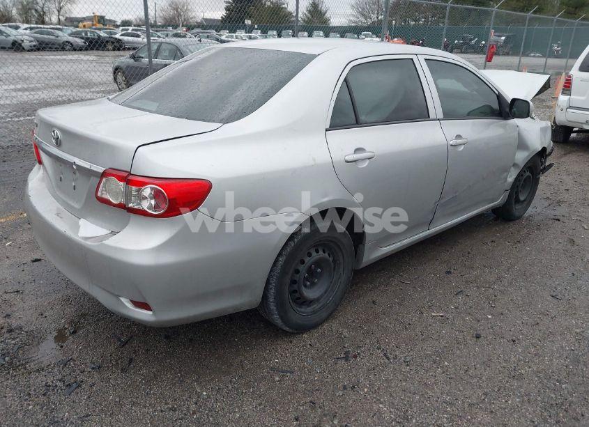 Photo 4 of 2013 Toyota Corolla L (VIN 5YFBU4EE0DP194131)