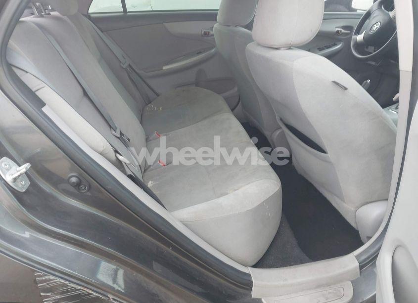 Photo 8 of 2013 Toyota Corolla LE (VIN 5YFBU4EE0DP198647)