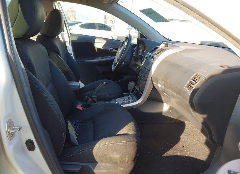 Photo 5 of 2013 Toyota Corolla S (VIN 5YFBU4EE0DP211655)