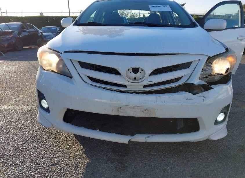 Photo 6 of 2013 Toyota Corolla S (VIN 5YFBU4EE0DP211655)