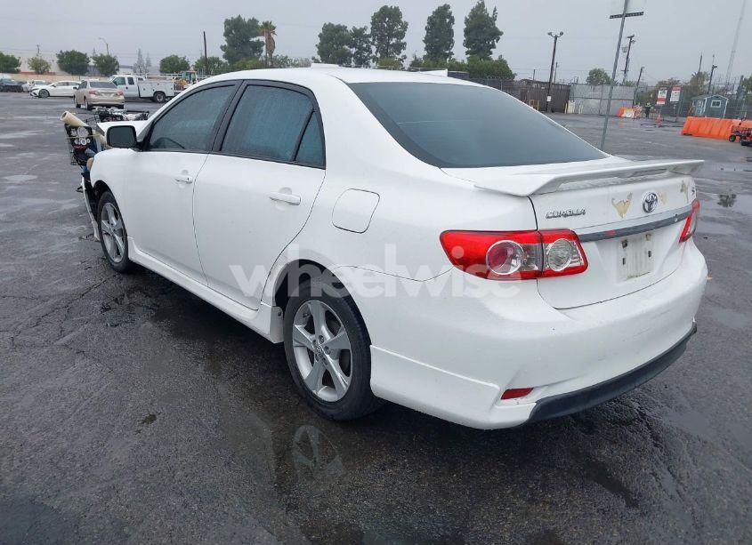 Photo 3 of 2013 Toyota Corolla S (VIN 5YFBU4EE0DP211915)