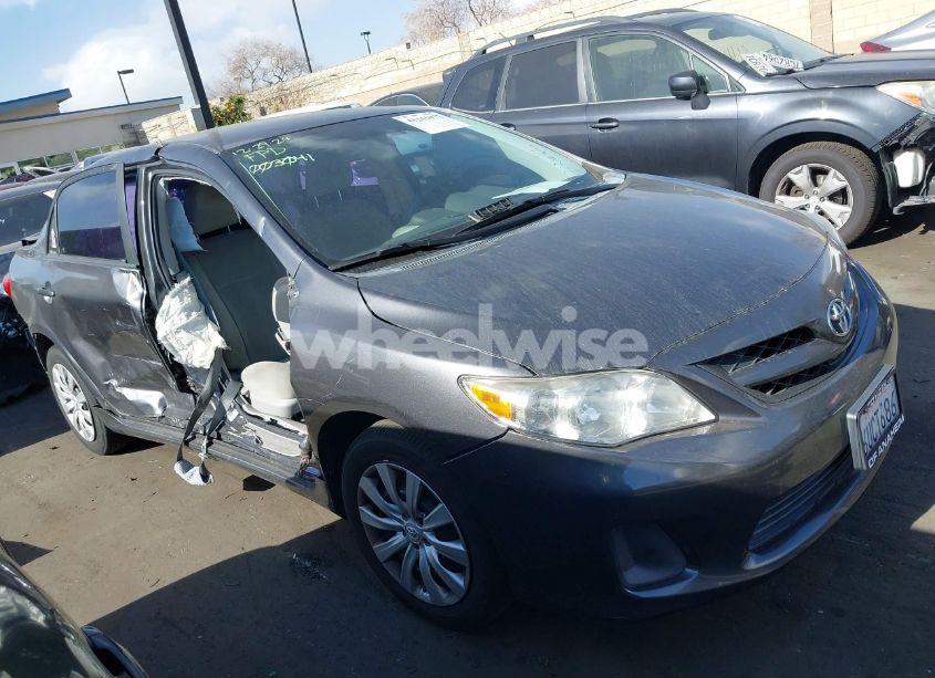 Photo 14 of 2012 Toyota Corolla LE (VIN 5YFBU4EE1CP003041)