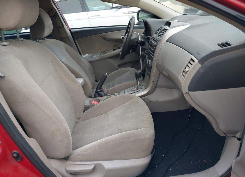 Photo 5 of 2012 Toyota Corolla LE (VIN 5YFBU4EE1CP019613)