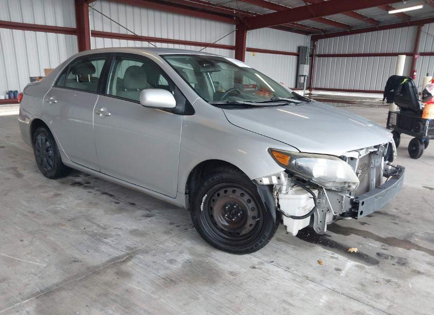 2012 Toyota Corolla LE (VIN 5YFBU4EE1CP042521) main photo