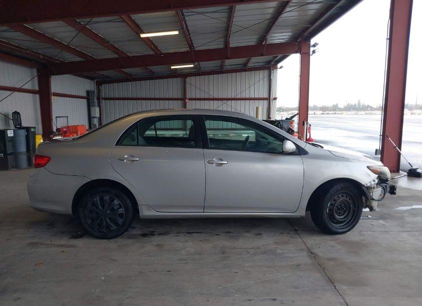 Photo 13 of 2012 Toyota Corolla LE (VIN 5YFBU4EE1CP042521)