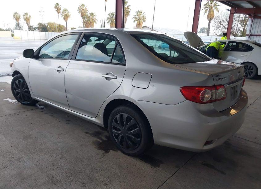 Photo 3 of 2012 Toyota Corolla LE (VIN 5YFBU4EE1CP042521)