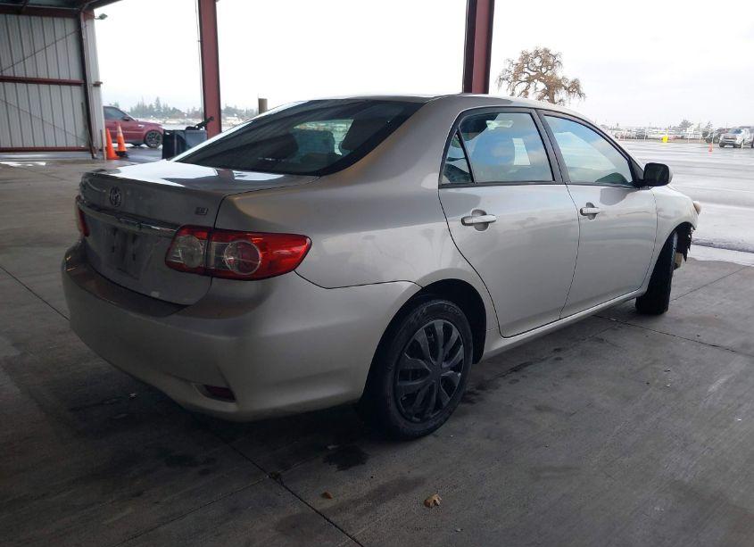 Photo 4 of 2012 Toyota Corolla LE (VIN 5YFBU4EE1CP042521)