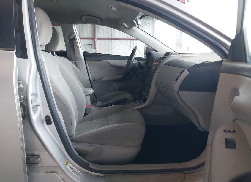 Photo 5 of 2012 Toyota Corolla LE (VIN 5YFBU4EE1CP042521)