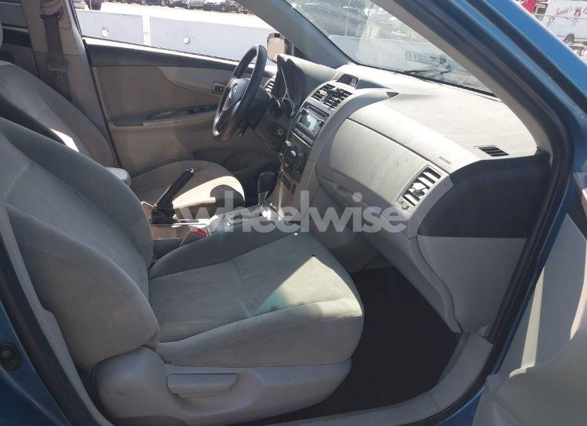 Photo 5 of 2012 Toyota Corolla LE (VIN 5YFBU4EE1CP054426)