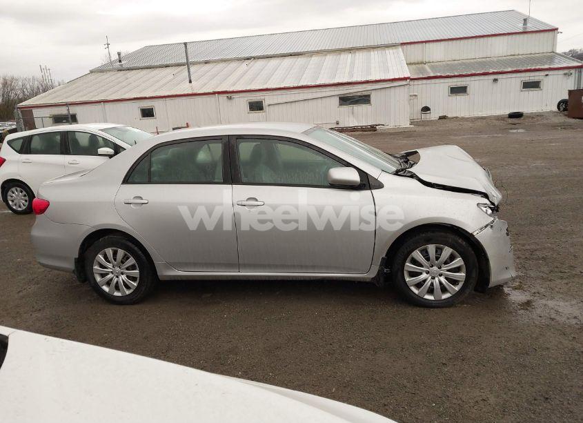 Photo 13 of 2012 Toyota Corolla LE (VIN 5YFBU4EE1CP055981)