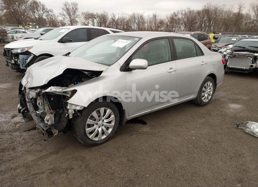 Photo 2 of 2012 Toyota Corolla LE (VIN 5YFBU4EE1CP055981)