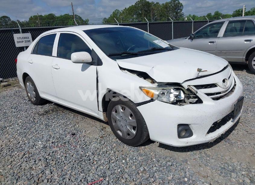 2013 Toyota Corolla L (VIN 5YFBU4EE1DP076086) main photo