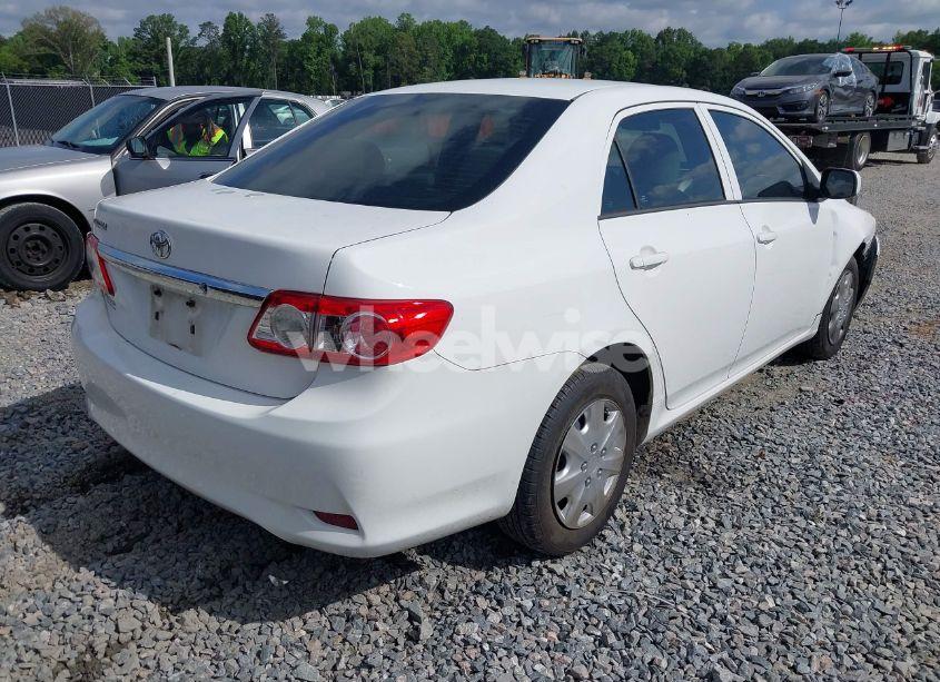 Photo 4 of 2013 Toyota Corolla L (VIN 5YFBU4EE1DP076086)