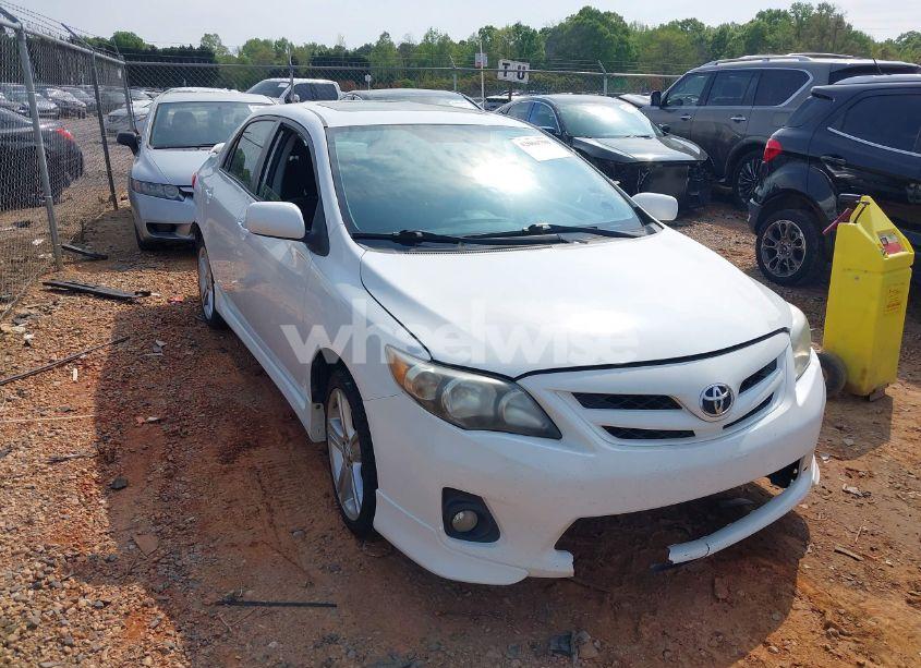 2013 Toyota Corolla S (VIN 5YFBU4EE1DP114089) main photo