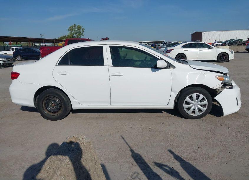 Photo 13 of 2013 Toyota Corolla L (VIN 5YFBU4EE1DP115338)