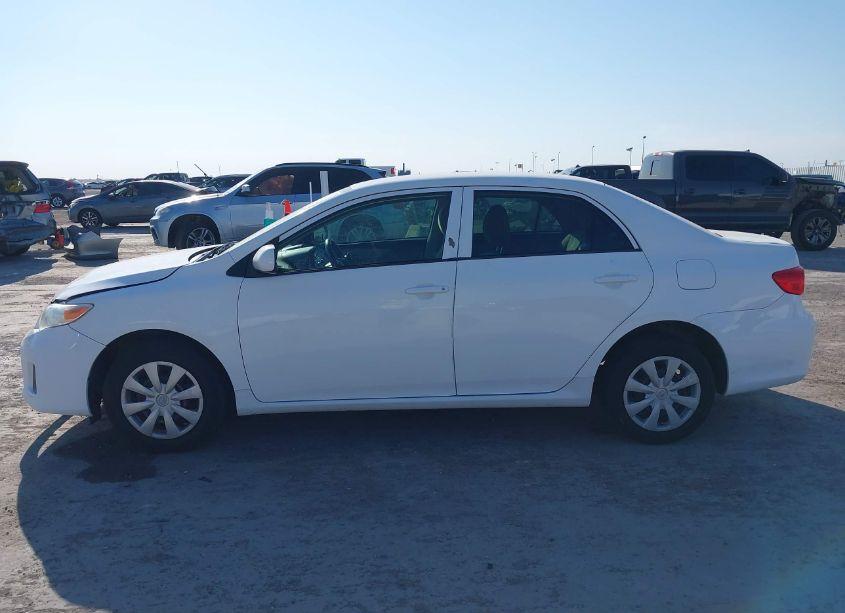 Photo 14 of 2013 Toyota Corolla L (VIN 5YFBU4EE1DP115338)